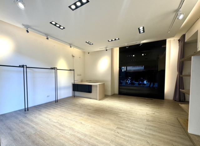 泰山買房賣屋十八甲精品頂級店面,新北市泰山區仁愛路