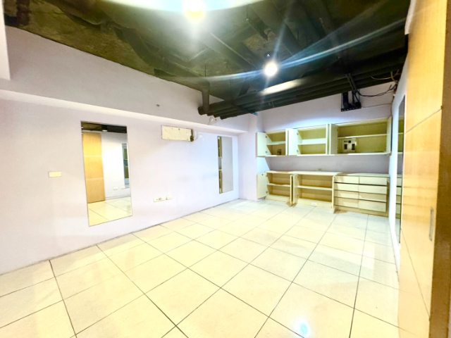 泰山買房賣屋十八甲精品頂級店面,新北市泰山區仁愛路