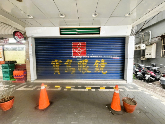 泰山買房賣麥當勞旁大面寬方正金店面,新北市泰山區泰林路二段