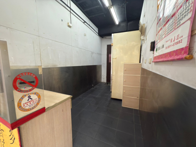 泰山買房賣屋泰山國小旁店面,新北市泰山區泰林路二段