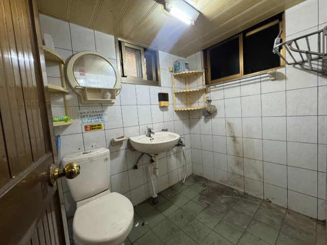 泰山買房賣屋泰林壹樓方便停車,新北市泰山區泰林路二段
