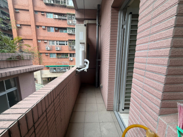 泰山買房賣屋十八甲學區住辦,新北市泰山區明志路一段
