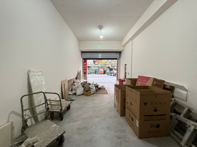 泰山買房賣屋武泰臻愛金店面A,新北市泰山區明志路三段