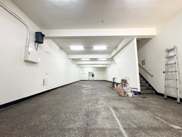 泰山買房賣屋面寬捷運旁透天廠房,新北市泰山區貴陽街