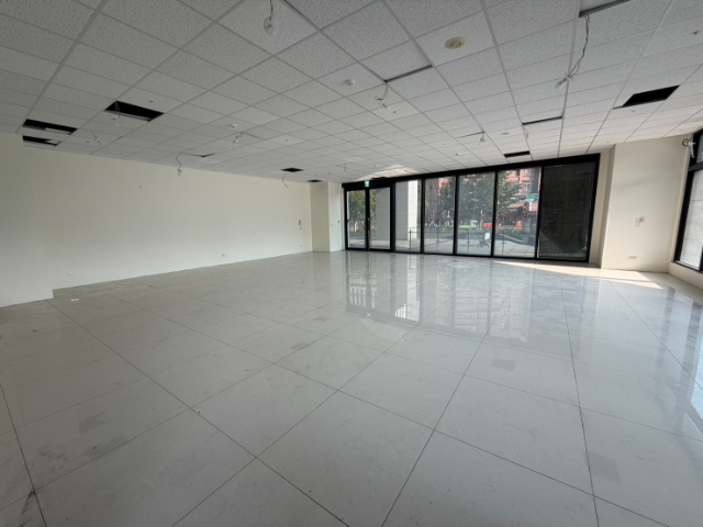 泰山買房賣屋長群君臨稀有一樓廠辦,新北市泰山區明志路三段