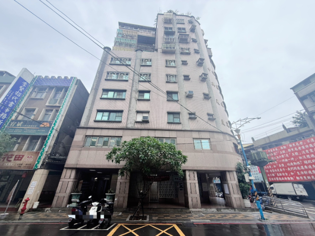 五股買房賣屋近百坪多用途辦公室,新北市五股區中興路四段