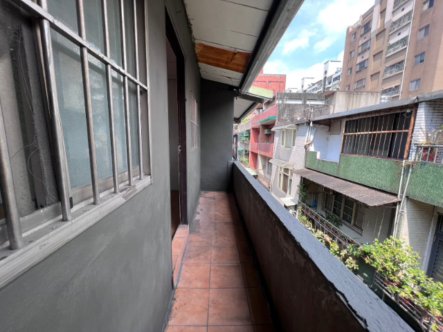 泰山買房賣屋全興路透天,新北市泰山區全興路