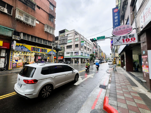五股買房賣屋工商路店面1+2樓,新北市五股區工商路