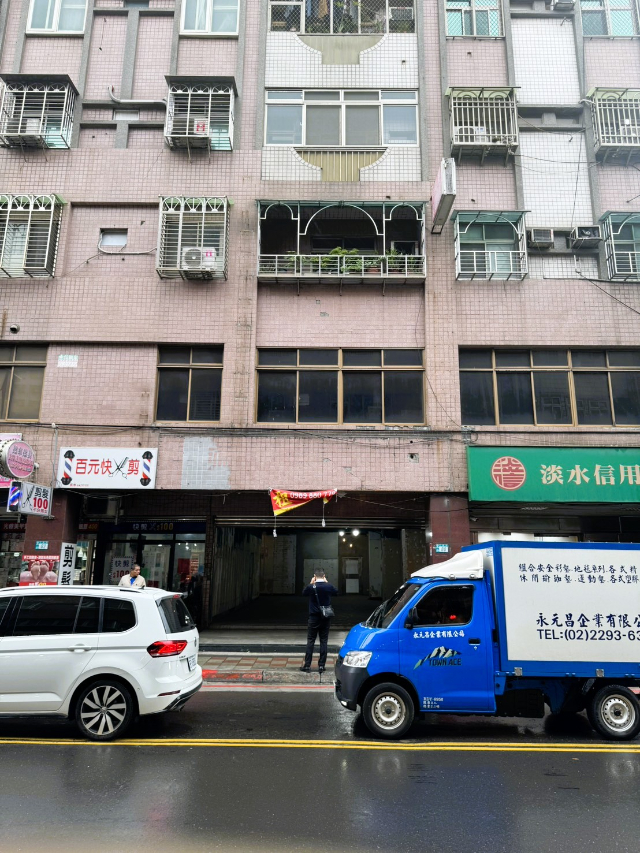 五股買房賣屋工商路店面1+2樓,新北市五股區工商路