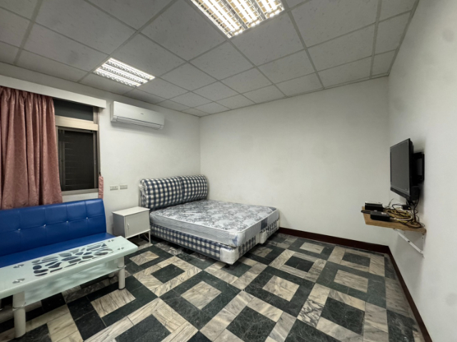 泰山買房賣屋輔大好房東大套房,新北市泰山區明志路三段