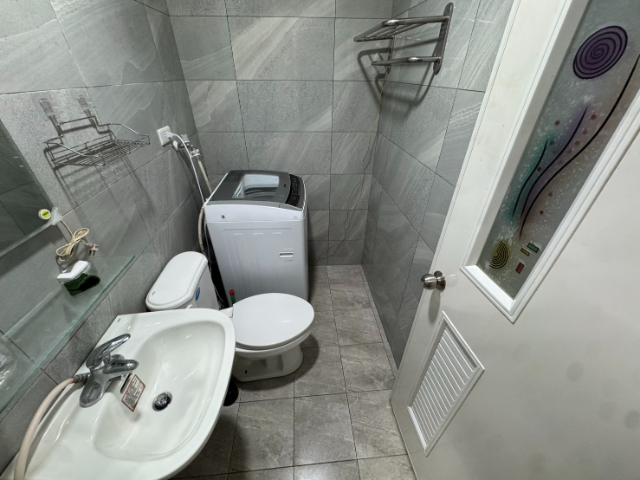 泰山買房賣屋輔大好房東大套房,新北市泰山區明志路三段