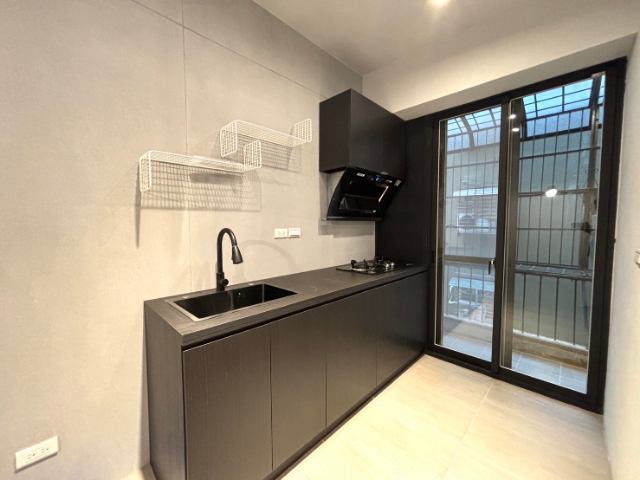 五股買房賣屋運動中心大三房,新北市五股區成泰路三段