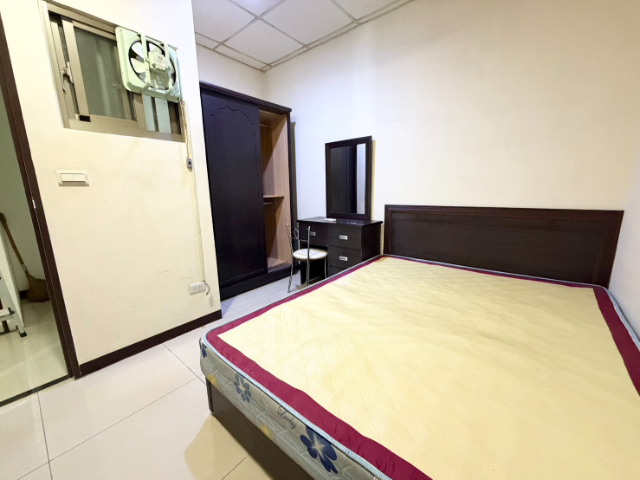 泰山買房近公園一樓免爬高溫馨套房,新北市泰山區半山雅