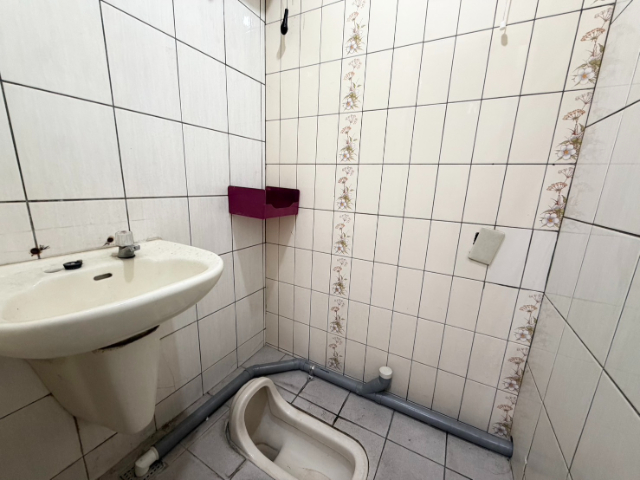 泰山買房賣屋正明志路精華商圈金店面,新北市泰山區明志路二段