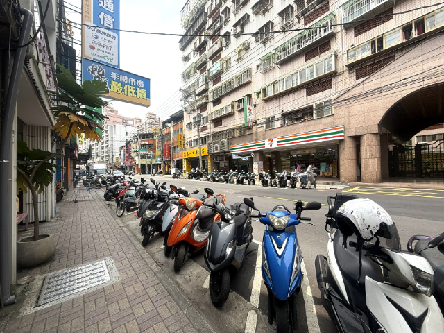 雙學區正明志路經典店面,新北市泰山區明志路二段
