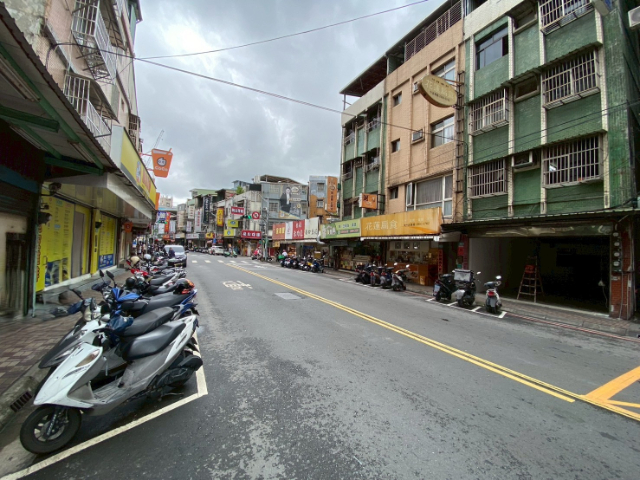 廟口旁超值金店面,新北市泰山區明志路一段