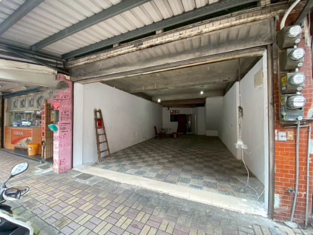 廟口旁超值金店面,新北市泰山區明志路一段