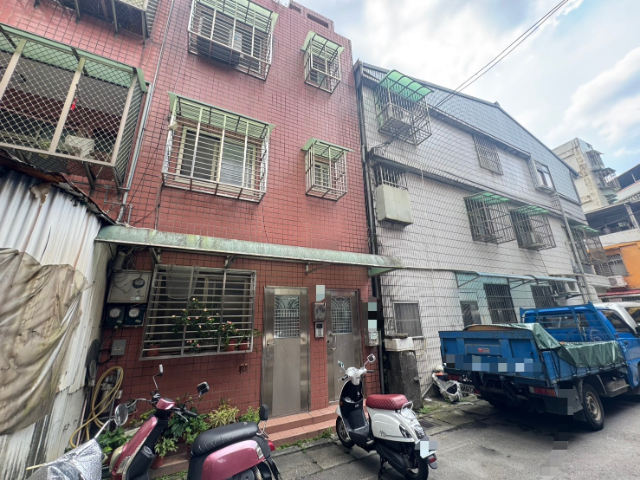 五股買房賣屋小資首選2房,新北市五股區成泰路一段