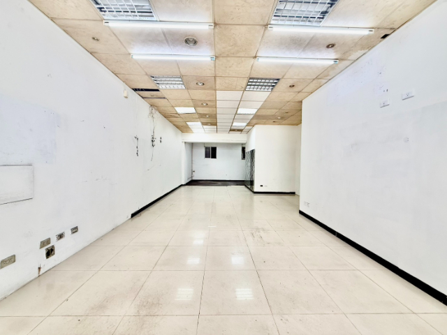 泰山買房賣屋明志路金店面,新北市泰山區明志路三段