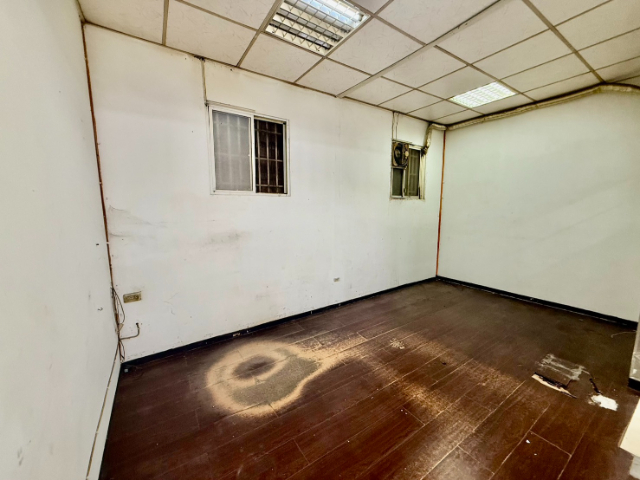 泰山買房賣屋明志路金店面,新北市泰山區明志路三段