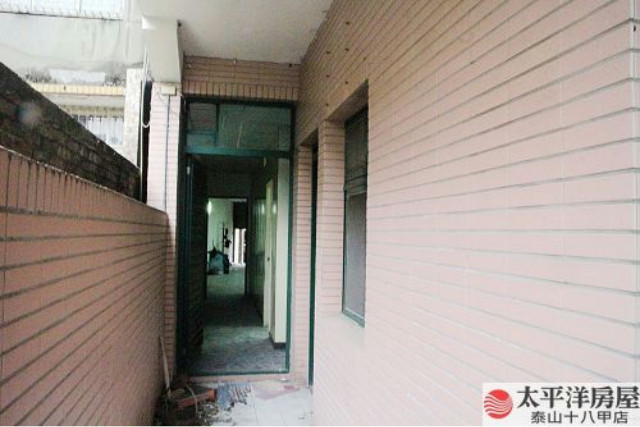 泰山買房賣屋車水馬龍泰林店面,新北市泰山區泰林路二段