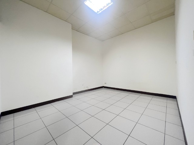 泰山買房賣屋宏觀捷運旁大樓(工業用),新北市泰山區貴陽街
