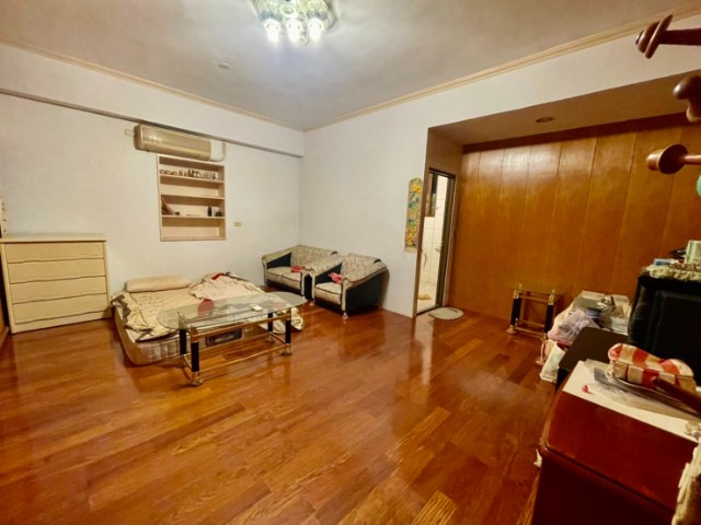 泰山買房賣屋十八甲大地坪透天,新北市泰山區明志路一段