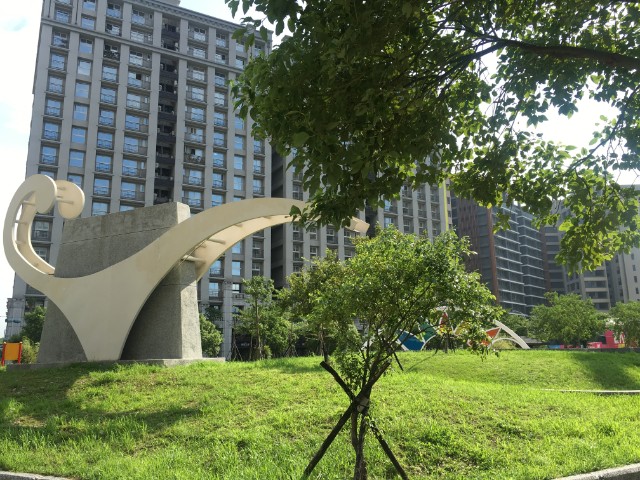 五股買房賣屋伯爵面公園金店面,新北市五股區芳洲六路