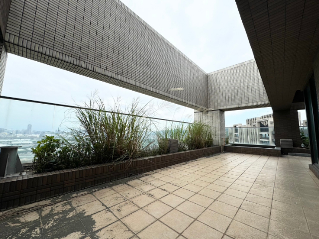 五股買房賣屋全坤帝王景觀樓中樓,新北市五股區芳洲一路