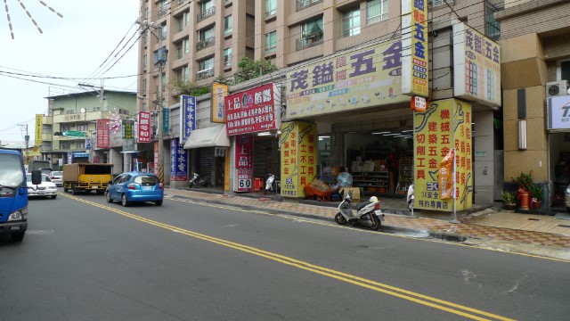 泰山買房賣屋楓江金雞母店面,新北市泰山區楓江路