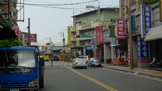 泰山買房賣屋楓江金雞母店面,新北市泰山區楓江路