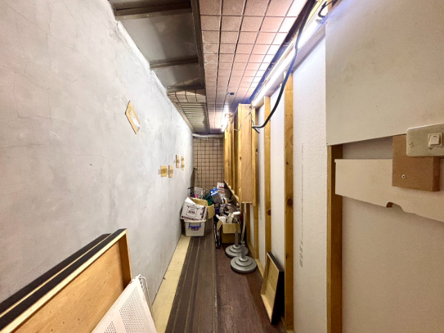 泰山買房賣屋正大馬路邊黃金店面,新北市泰山區泰林路二段