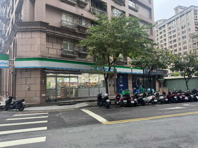 ⭐泰山買房賣屋18甲華納三房車,新北市泰山區仁義路