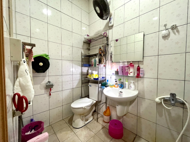 五股大坪數乙工電梯透天(工商用),新北市五股區成泰路三段