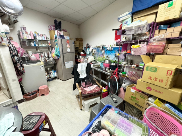 泰山買房賣屋學區旁金住辦1+2樓,新北市泰山區泰林路二段