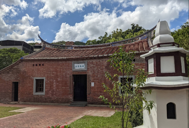 ⭐泰山買房賣屋三面採光邊間美寓,新北市泰山區公園路