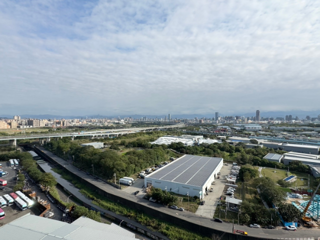 五股買房賣屋全坤無限棟距美景可塑四房車,新北市五股區芳洲一路