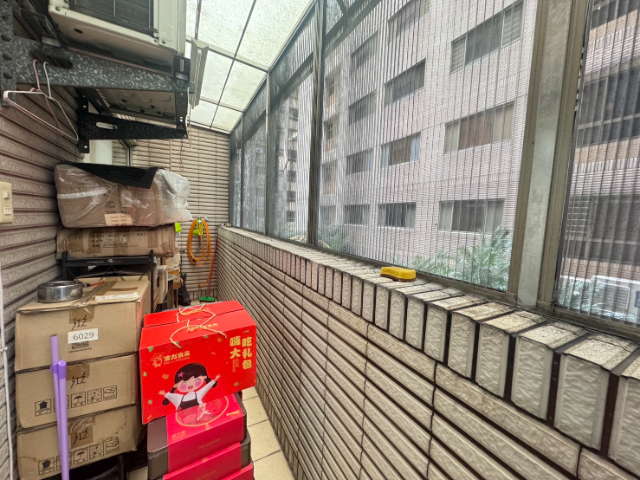 五股買房賣屋坎城方正優質美屋,新北市五股區成泰路一段