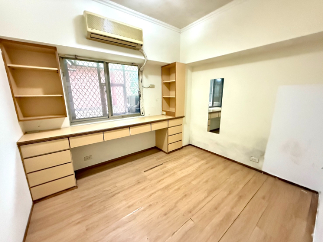 泰山買房賣屋低總價方正大三房,新北市泰山區泰林路二段