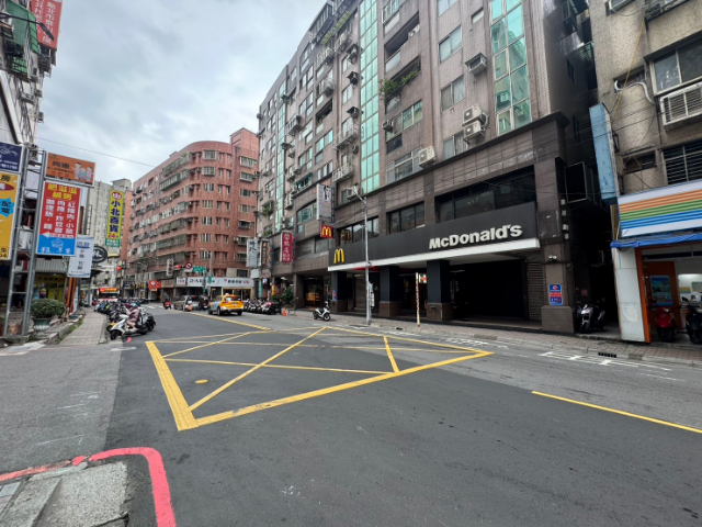 泰山買房賣屋A6旁大地坪邊間傳家透天,新北市泰山區明志路三段
