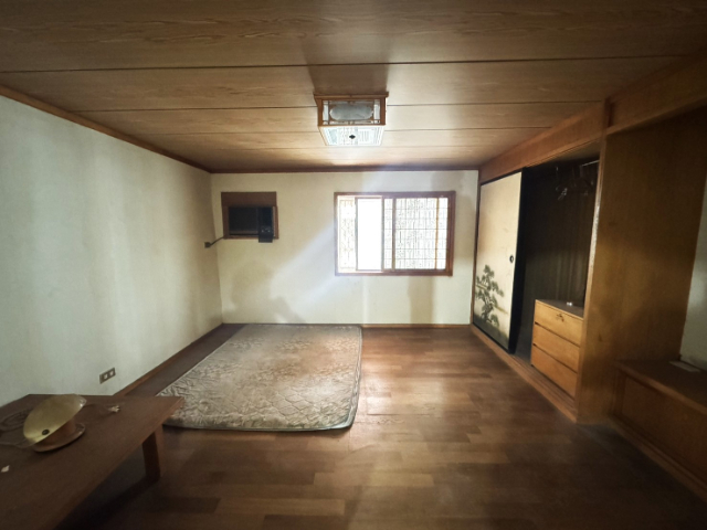 五股買房賣屋稀有邊間好停車大透天,新北市五股區御史路