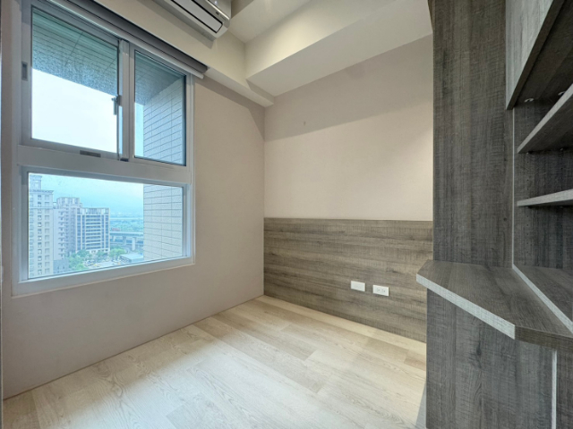五股買房賣屋4年新屋邊間美妝三房車,新北市五股區新城八路
