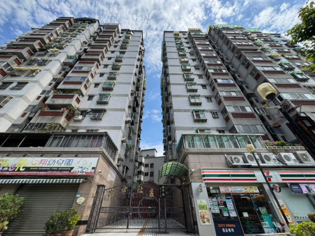 泰山買房賣屋十八甲旁視野3房車,新北市泰山區辭修路
