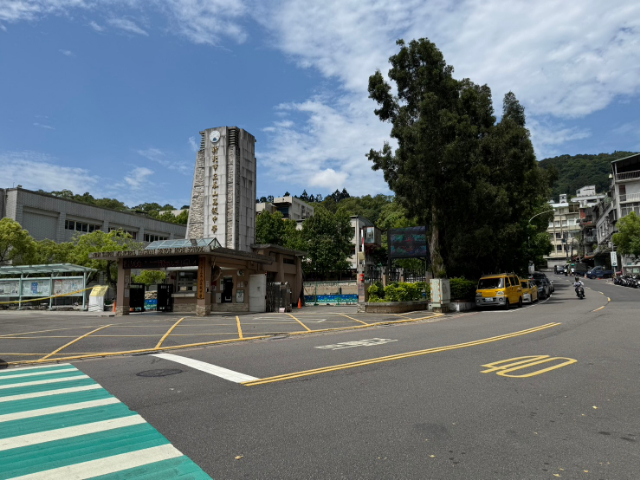泰山買房賣屋十八甲旁視野3房車,新北市泰山區辭修路