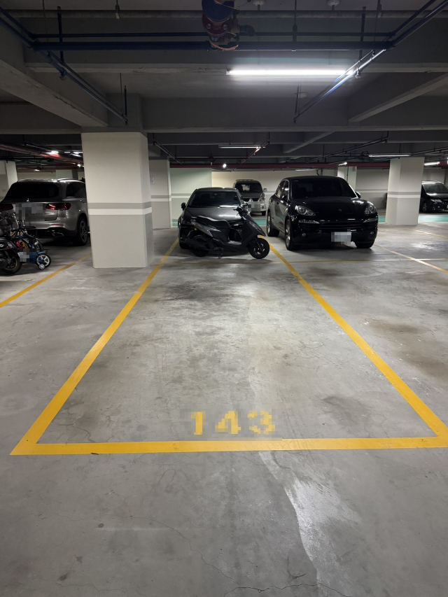 五股買房賣屋世界之星採光方正三房車,新北市五股區新城八路