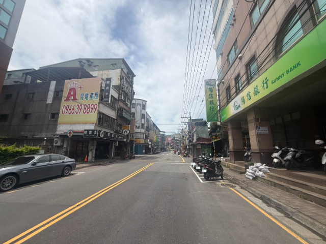 泰山買房賣屋金庫上低公設景觀大兩房,新北市泰山區明志路一段