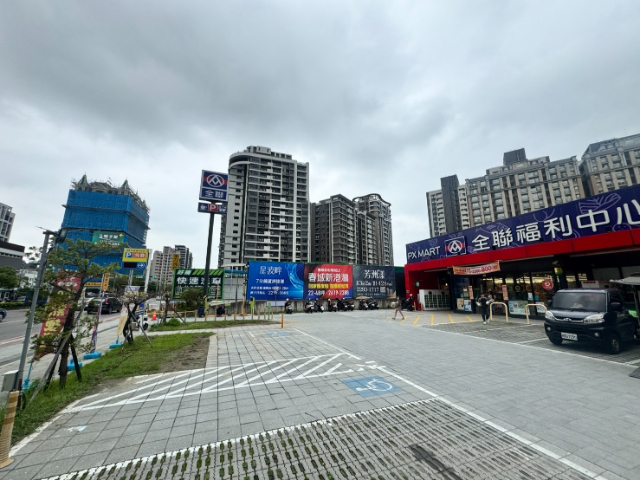 五股買房賣屋 九揚威騰堡邊間三房車,新北市五股區新五路三段