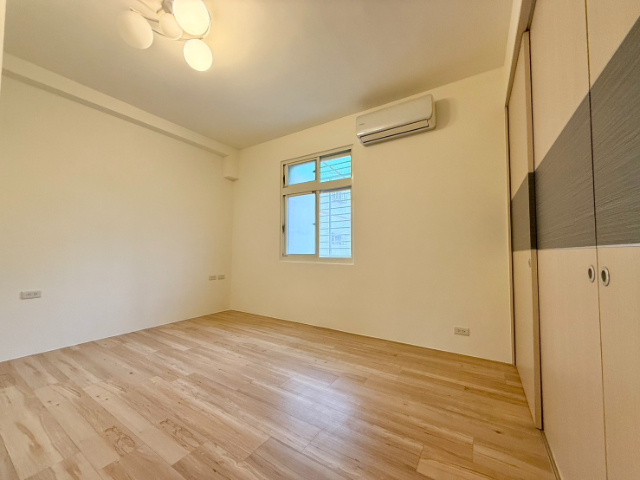 泰山買房賣屋前後陽台溫馨3房美工寓,新北市泰山區應化街