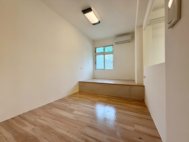 泰山買房賣屋前後陽台溫馨3房美工寓,新北市泰山區應化街