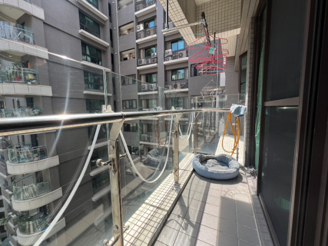 世界之星美裝潢前後陽台三房車,新北市五股區新城八路